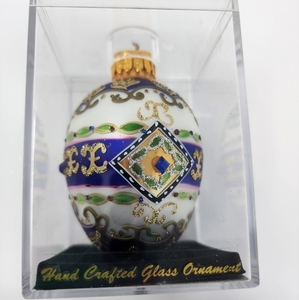 NWT Hand‎ Crafted Glass Ornament
